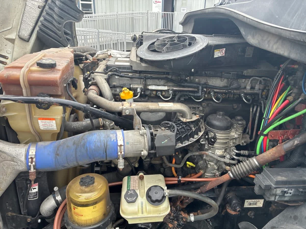 2019 Freightliner Cascadia in Syracuse, NY — photo 8