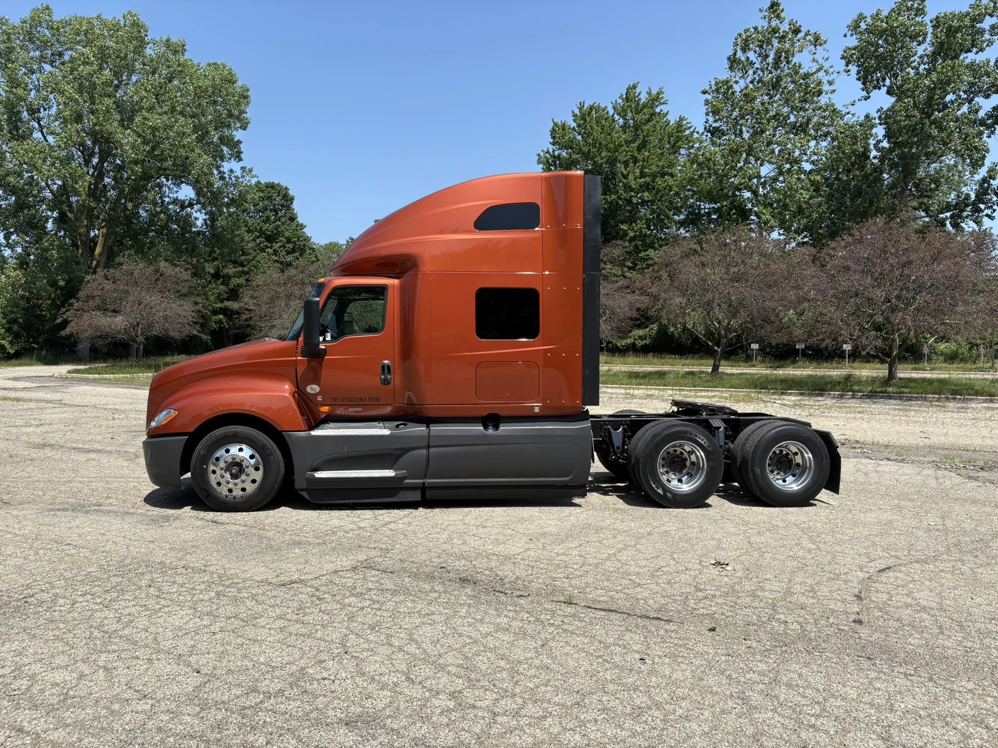 2022 International LT