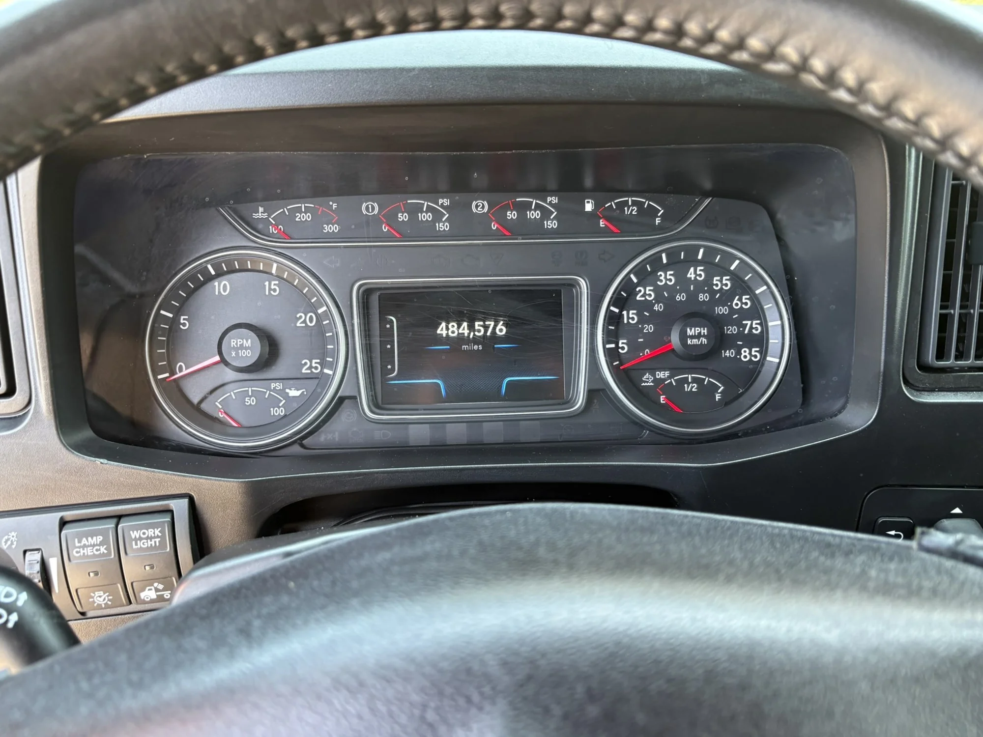 2022 International LT in West Michigan International, MI — photo 14