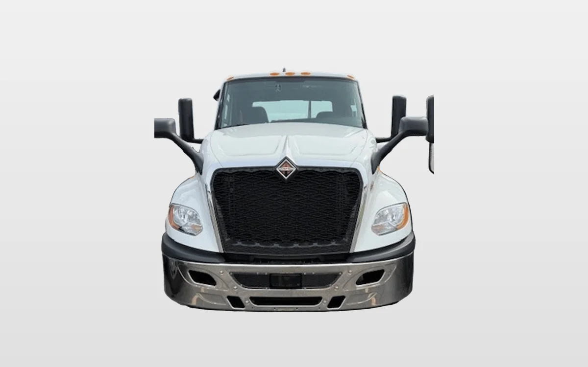 2025 International LT - image 1