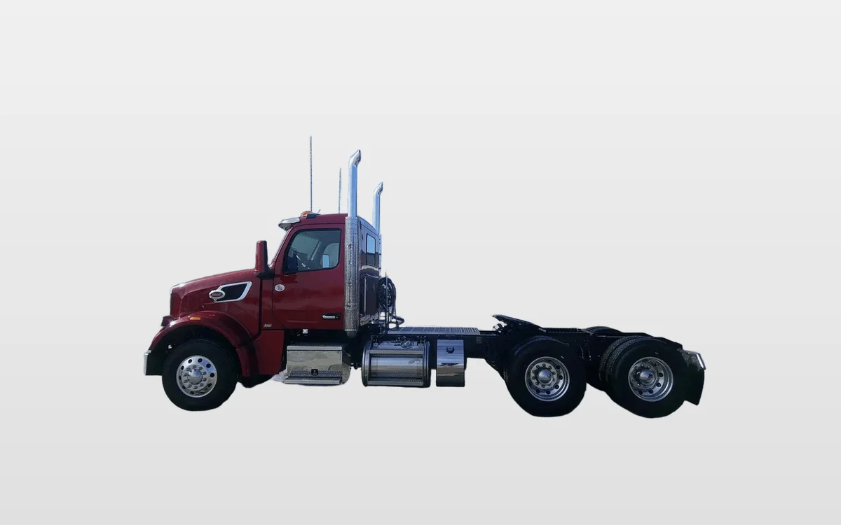 2027 Peterbilt 567 - image 1