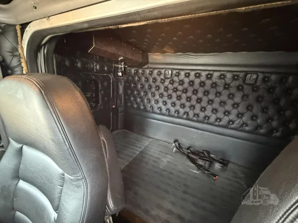 2023 Kenworth W900 in GA — photo 5