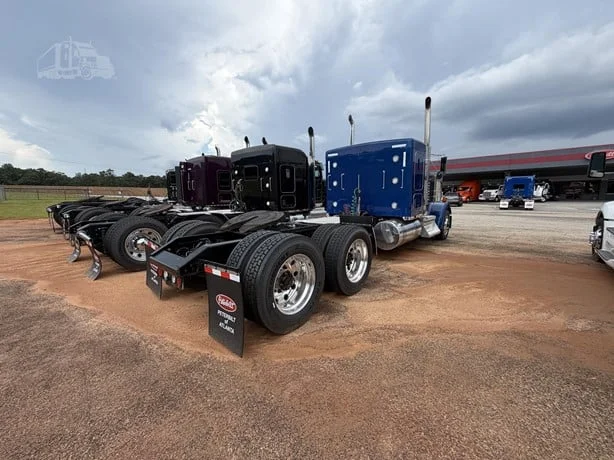 2023 Kenworth W900 in GA — photo 3