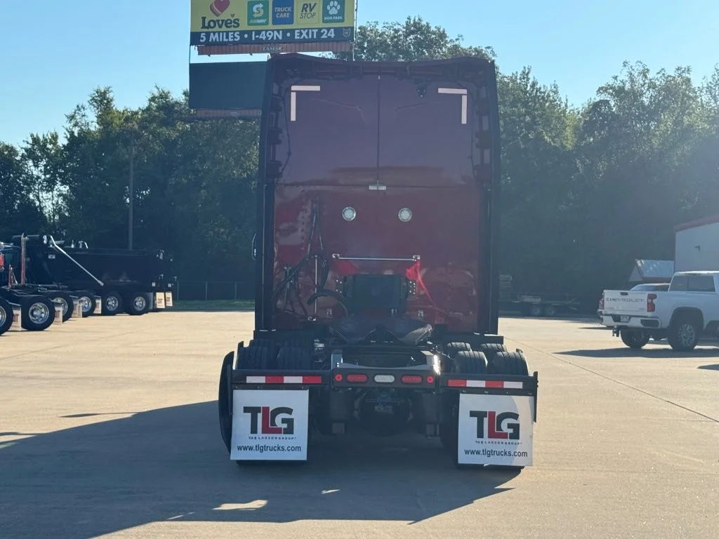 2023 Peterbilt 579 in Fort Smith, AR — photo 5