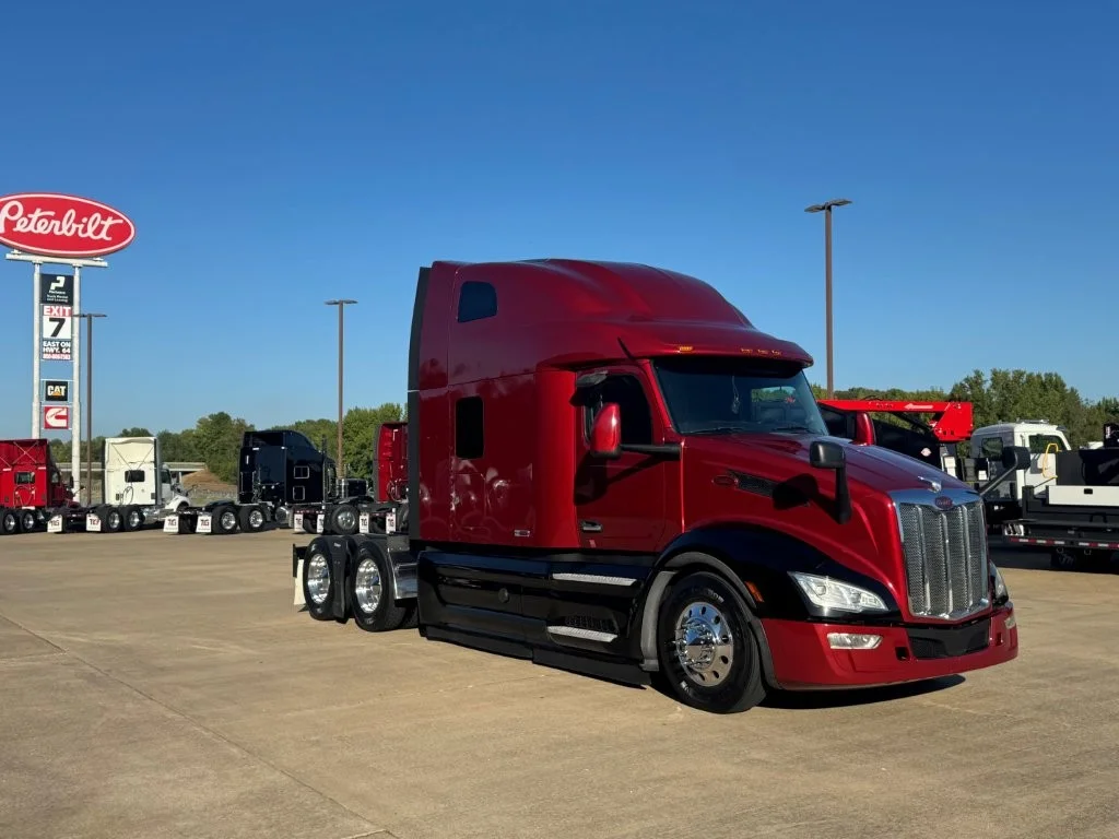 2023 Peterbilt 579 in Fort Smith, AR — photo 8