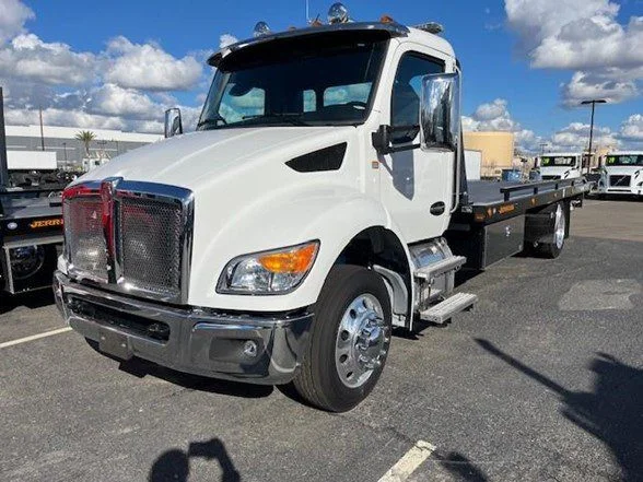 2024 Kenworth T280