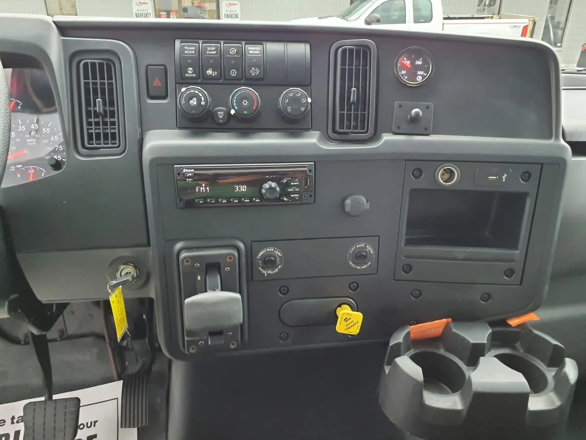 2020 International MV in Oak Creek, WI — photo 12