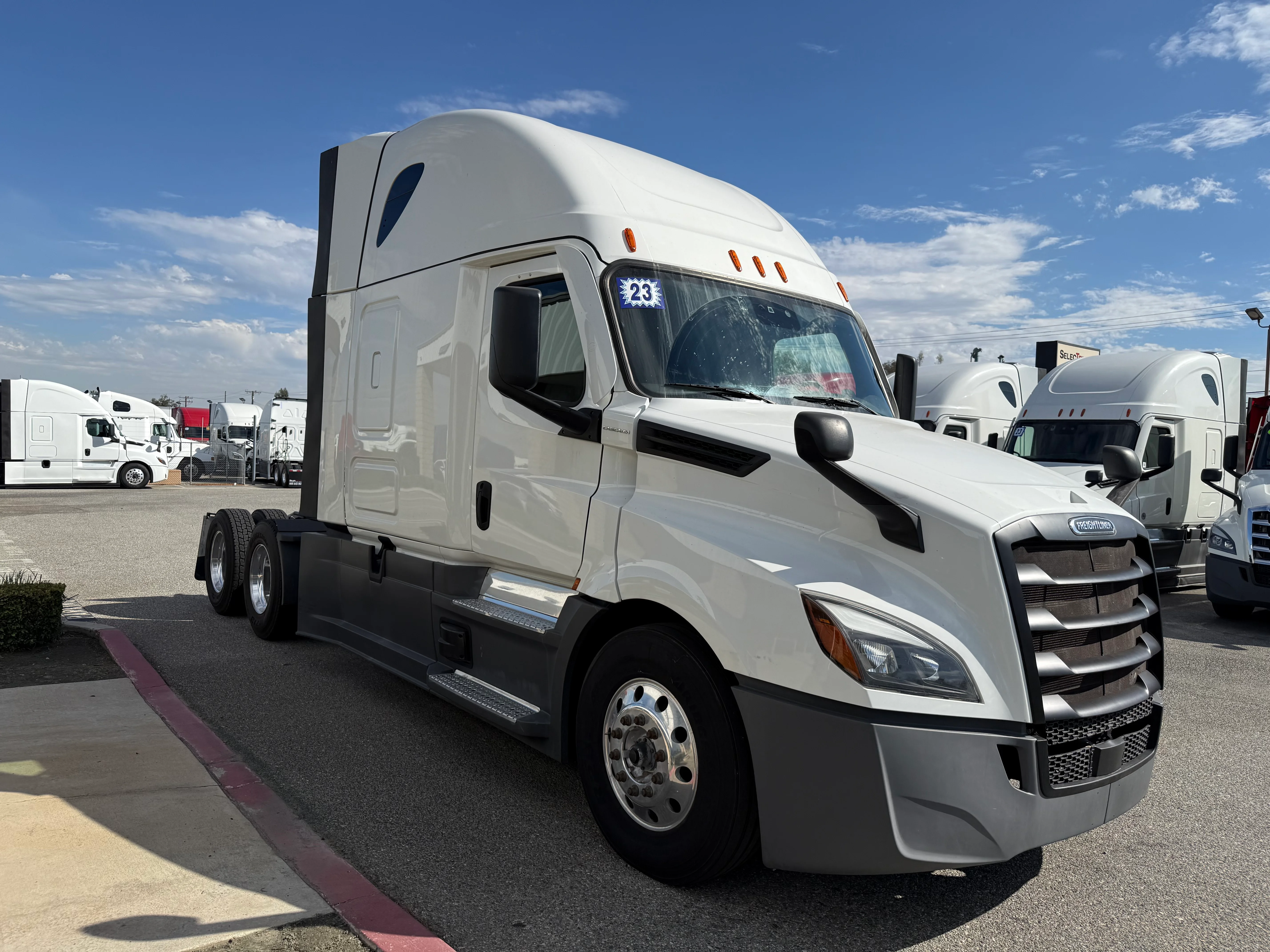 2023 Freightliner Cascadia in Selectrucks Fontana, CA — photo 8