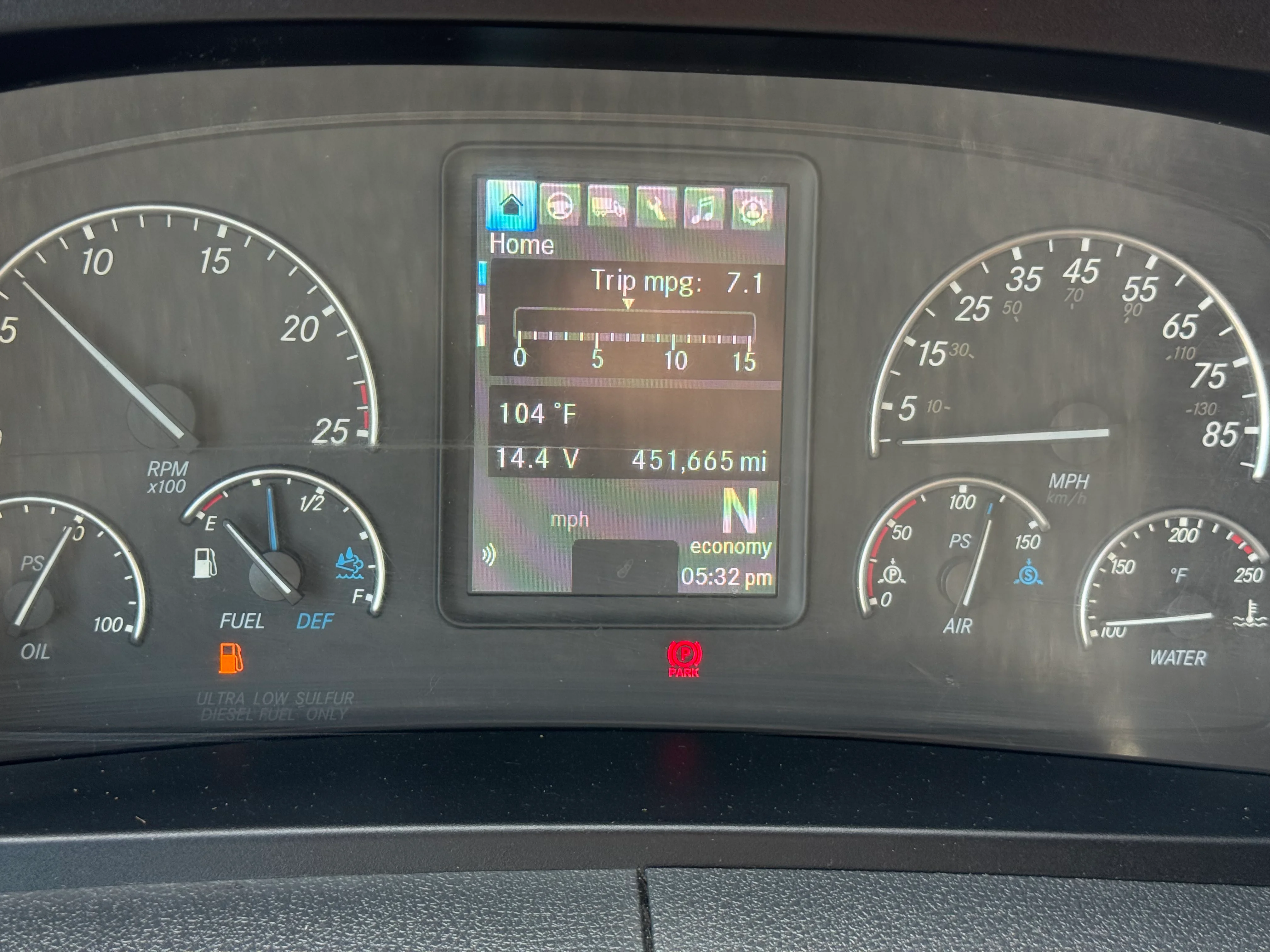 2023 Freightliner Cascadia in Selectrucks Fontana, CA — photo 14