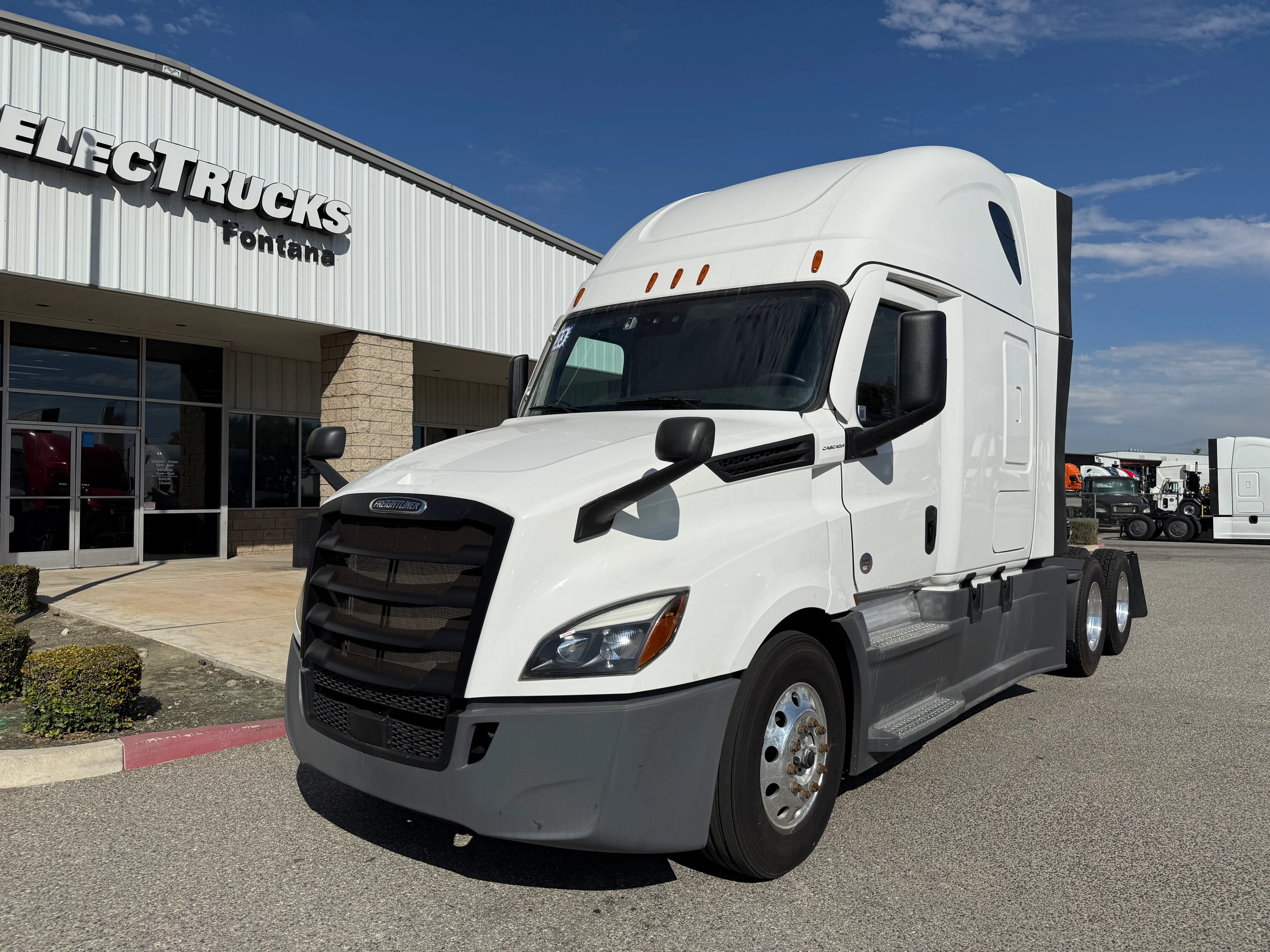 2023 Freightliner Cascadia in Selectrucks Fontana, CA