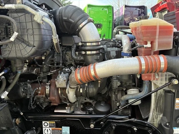2021 Peterbilt 579 in Portland, OR — photo 14