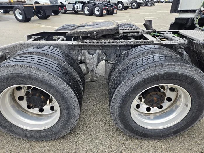 2024 International LT - image 20