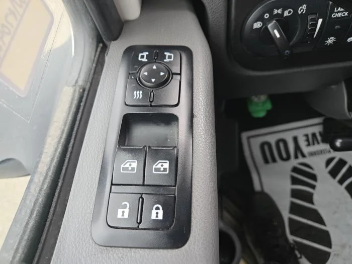 2024 International LT - image 17