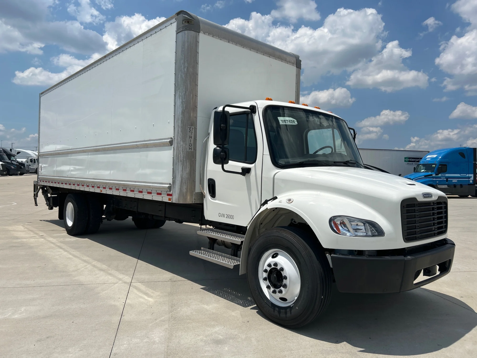 2022 Freightliner M2 106 in Indianapolis, IN — photo 4