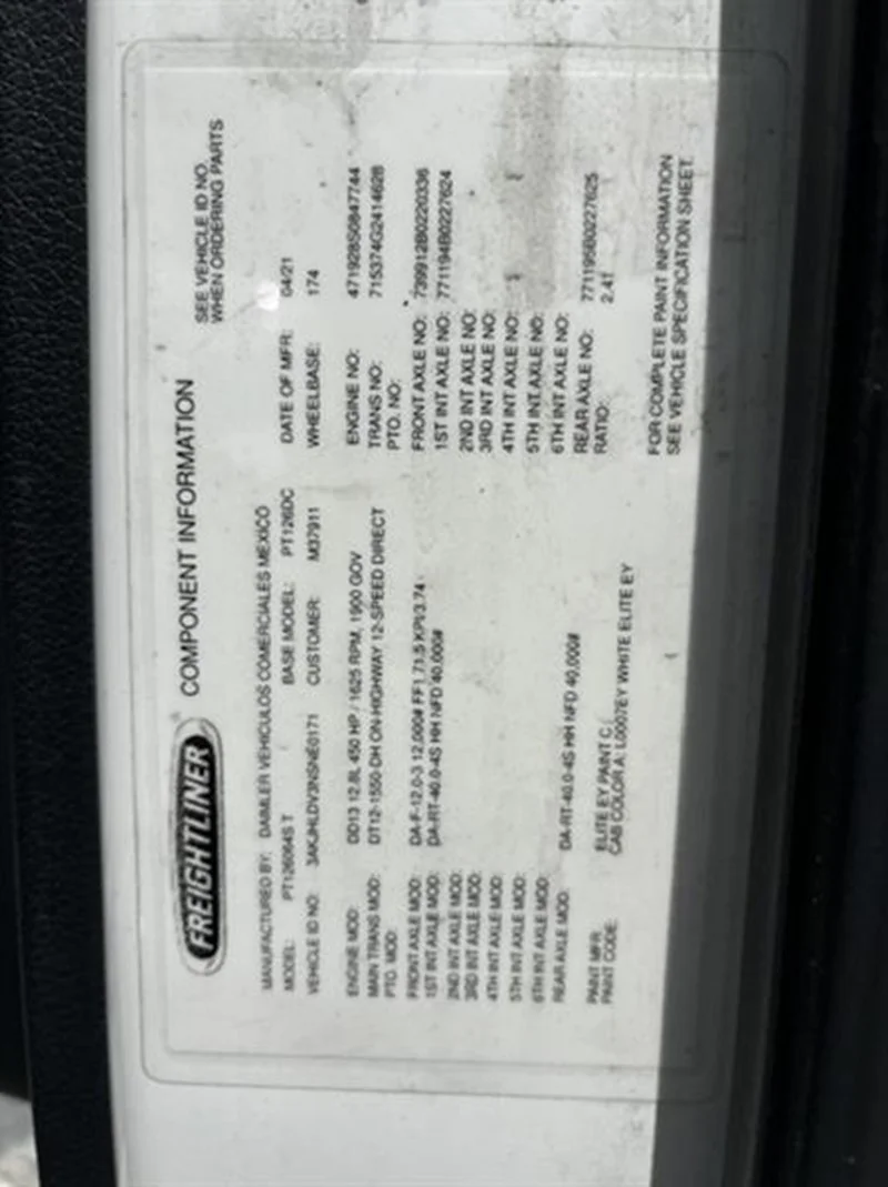 2022 Freightliner Cascadia — photo 14