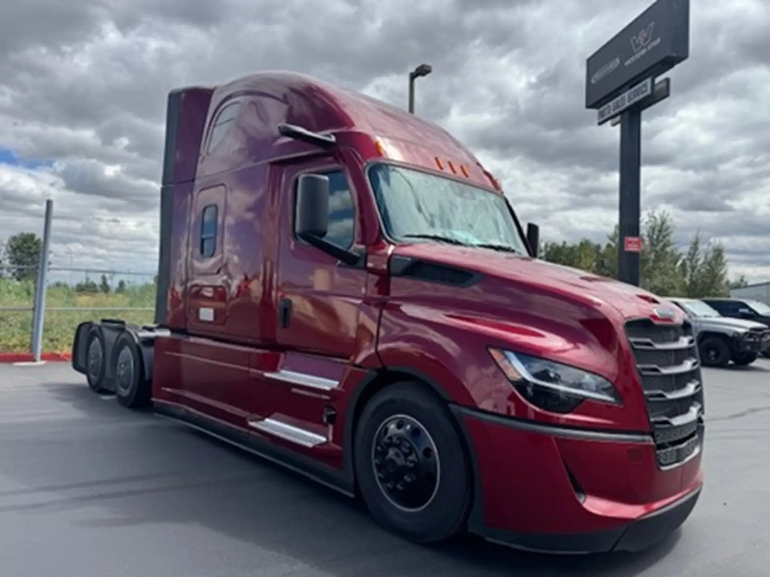 2026 Freightliner Cascadia in Salem, OR — photo 4