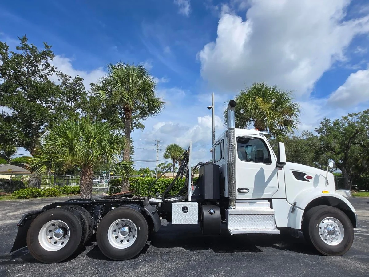 2022 Peterbilt 567 in Fort Lauderdale, FL — photo 7