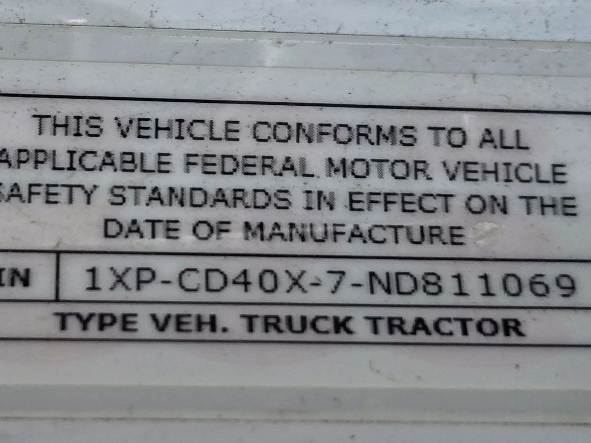 2022 Peterbilt 567 in Fort Lauderdale, FL — photo 4