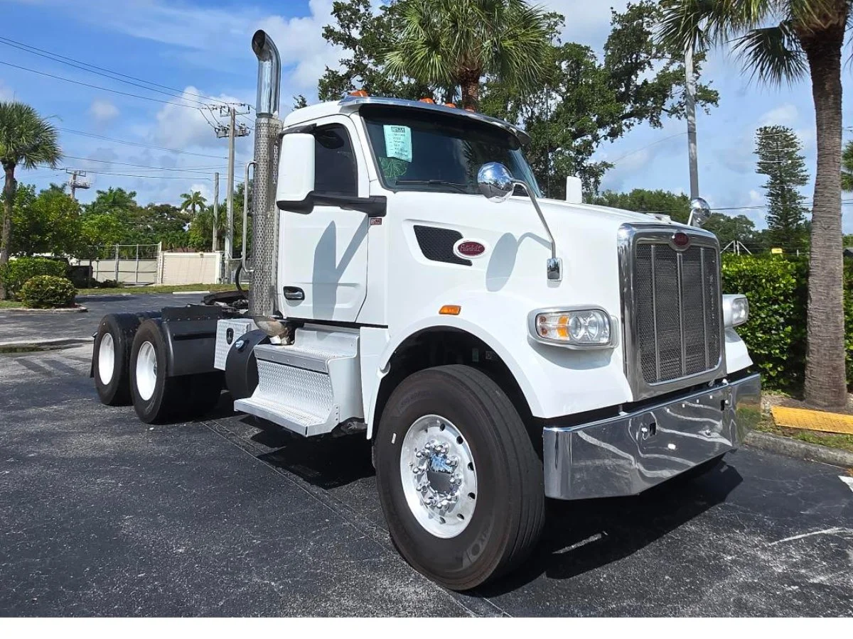 2022 Peterbilt 567 in Fort Lauderdale, FL — photo 8