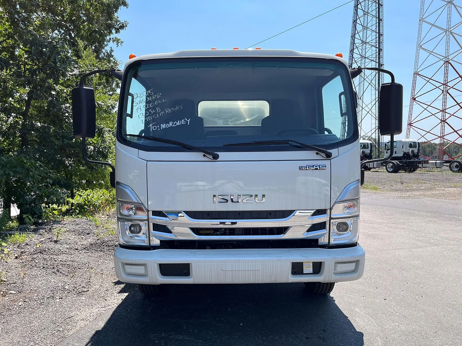 2025 Isuzu NRR in Worcester, MA — photo 2