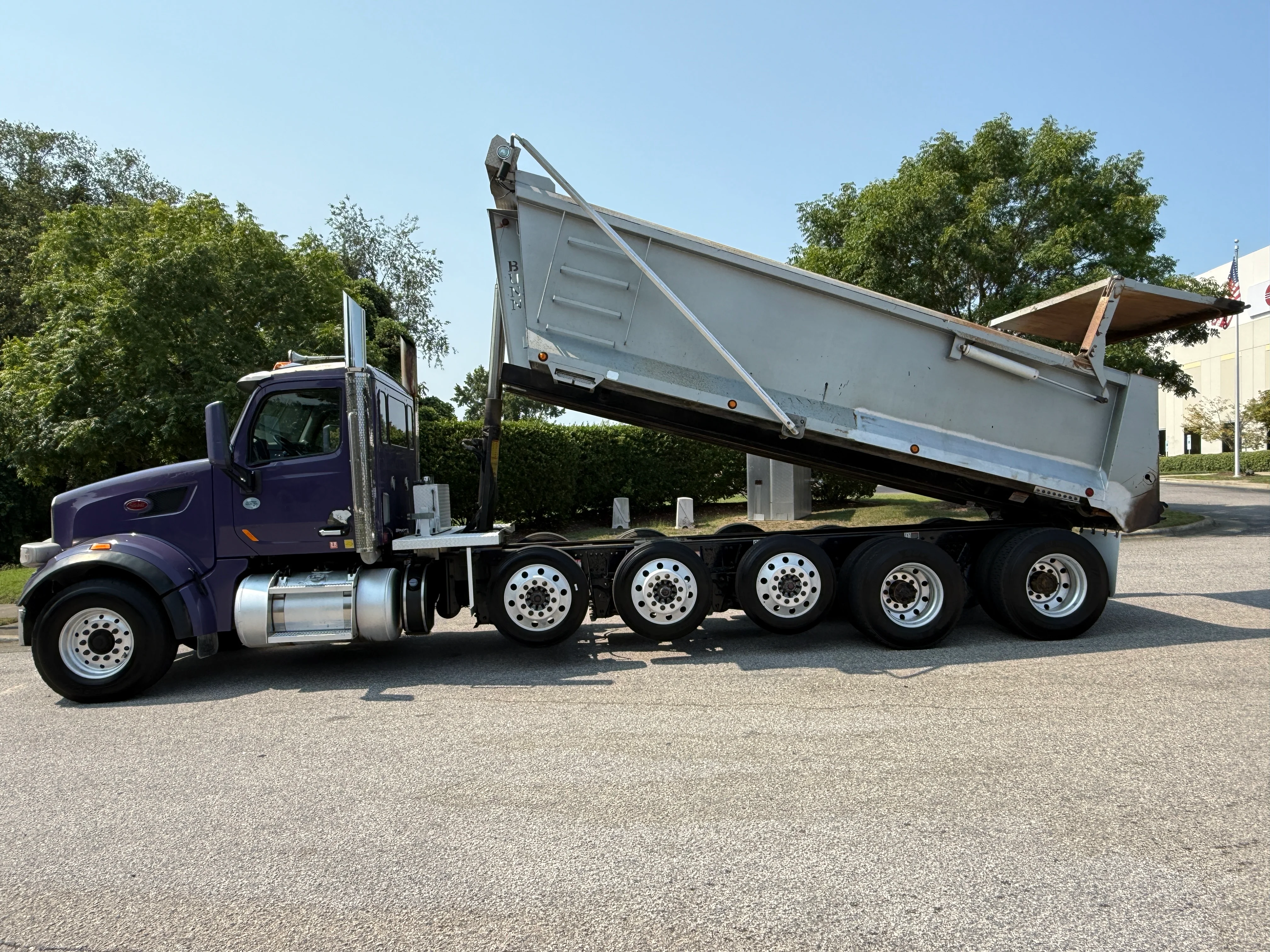 2020 Peterbilt 567 in Raleigh, NC — photo 5
