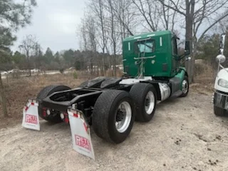 2020 Peterbilt 579 - image 3