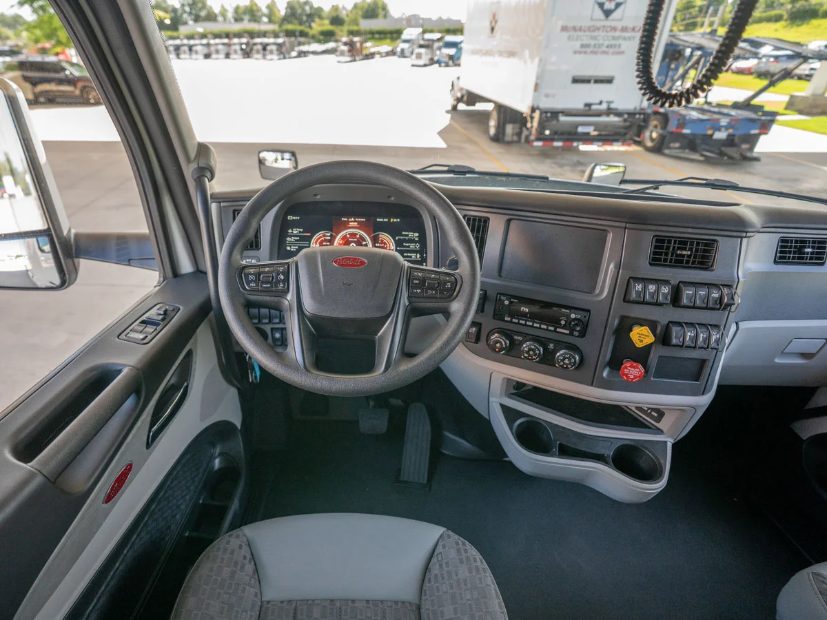 2027 Peterbilt 579 in Duncan, SC — photo 20