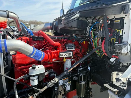 2025 Kenworth W990 in Tulsa, OK — photo 14