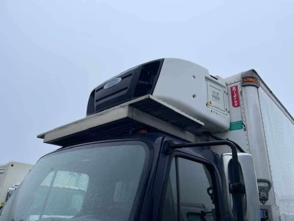 2018 Freightliner M2 106 - image 7