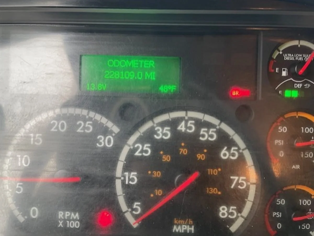 2018 Freightliner M2 106 in Farmingdale, NY — photo 11