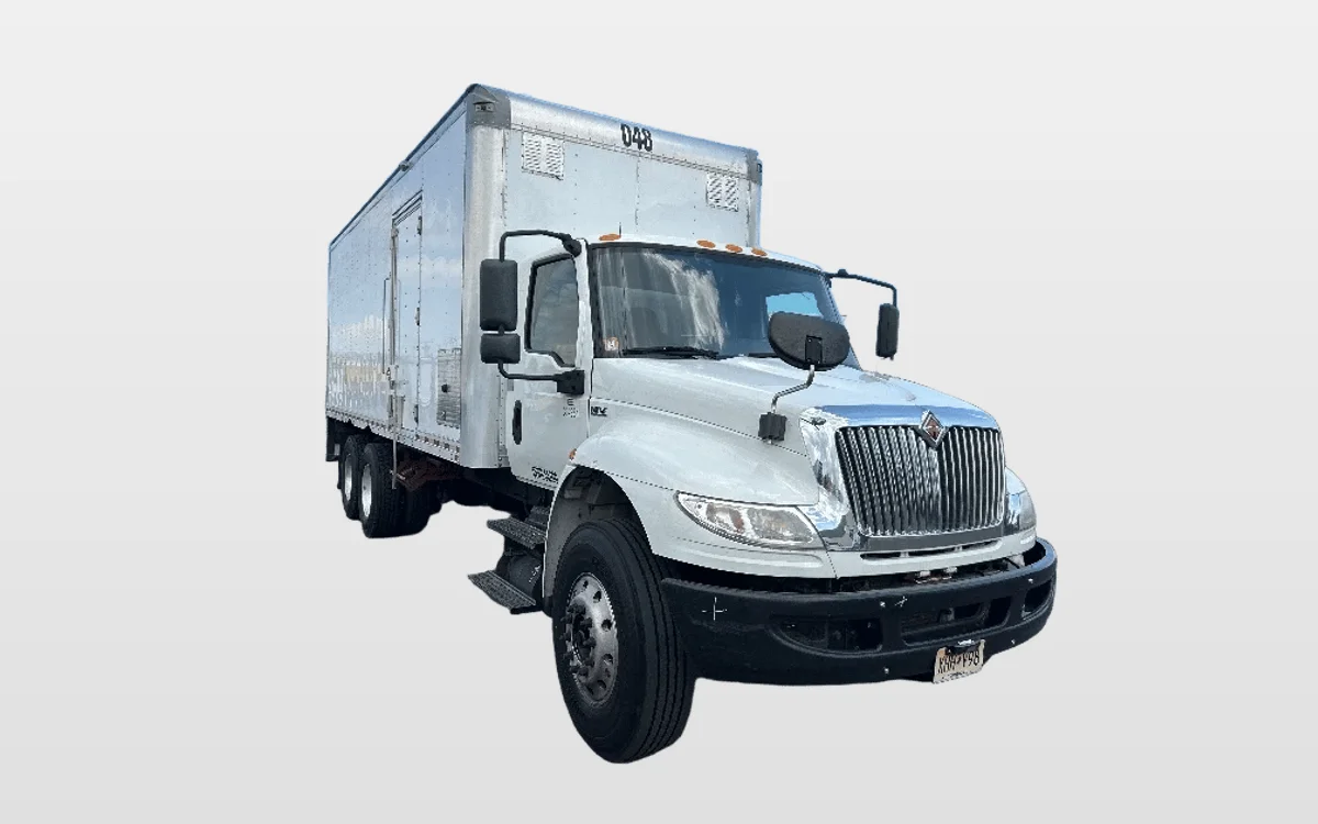 2020 International MV - image 1