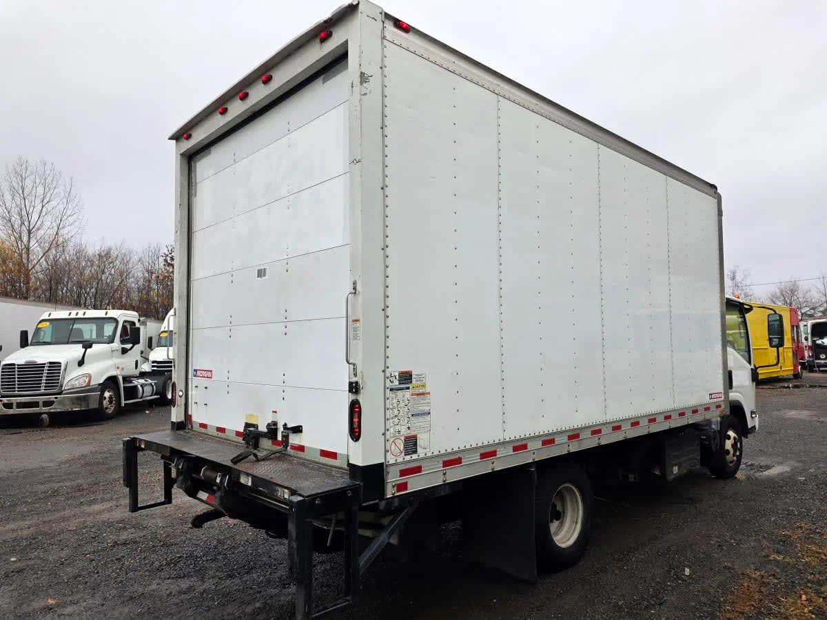 2020 Isuzu NPR - image 4