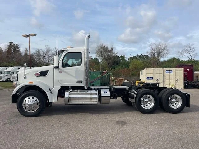 2026 Peterbilt 567 - image 3