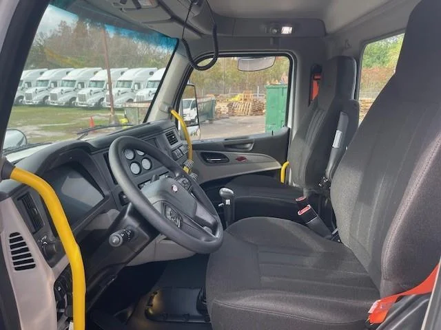 2026 Peterbilt 567 - image 10