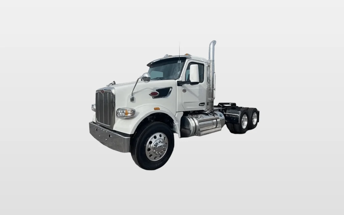 2026 Peterbilt 567 - image 1