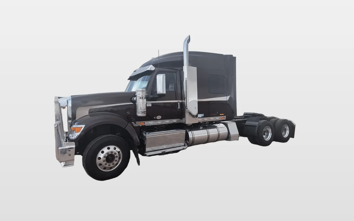 2023 International - image 1