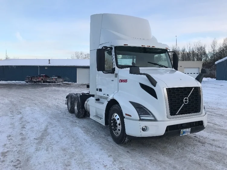 2020 Volvo VNR 640 in Liverpool, NY