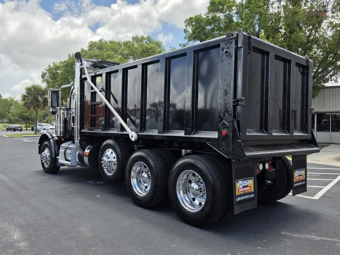 2025 Peterbilt 589 — photo 8