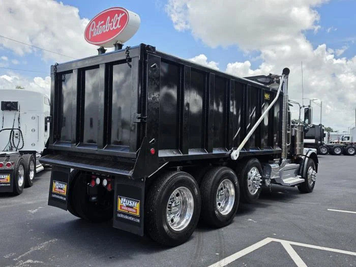 2025 Peterbilt 589 — photo 5
