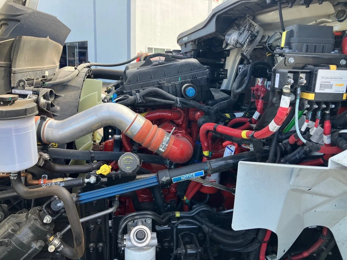 2025 International MV — photo 10