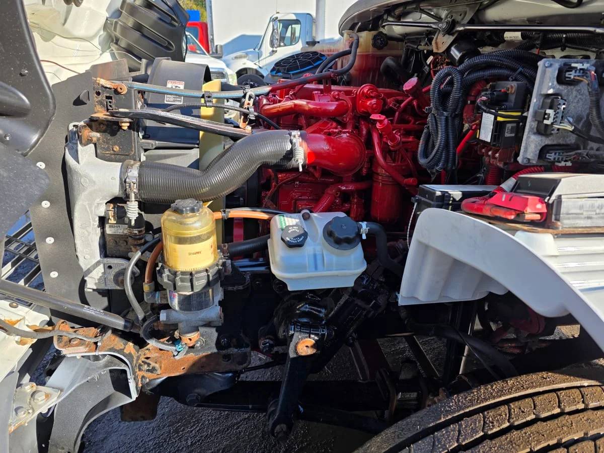 2018 Freightliner M2 106 - image 10