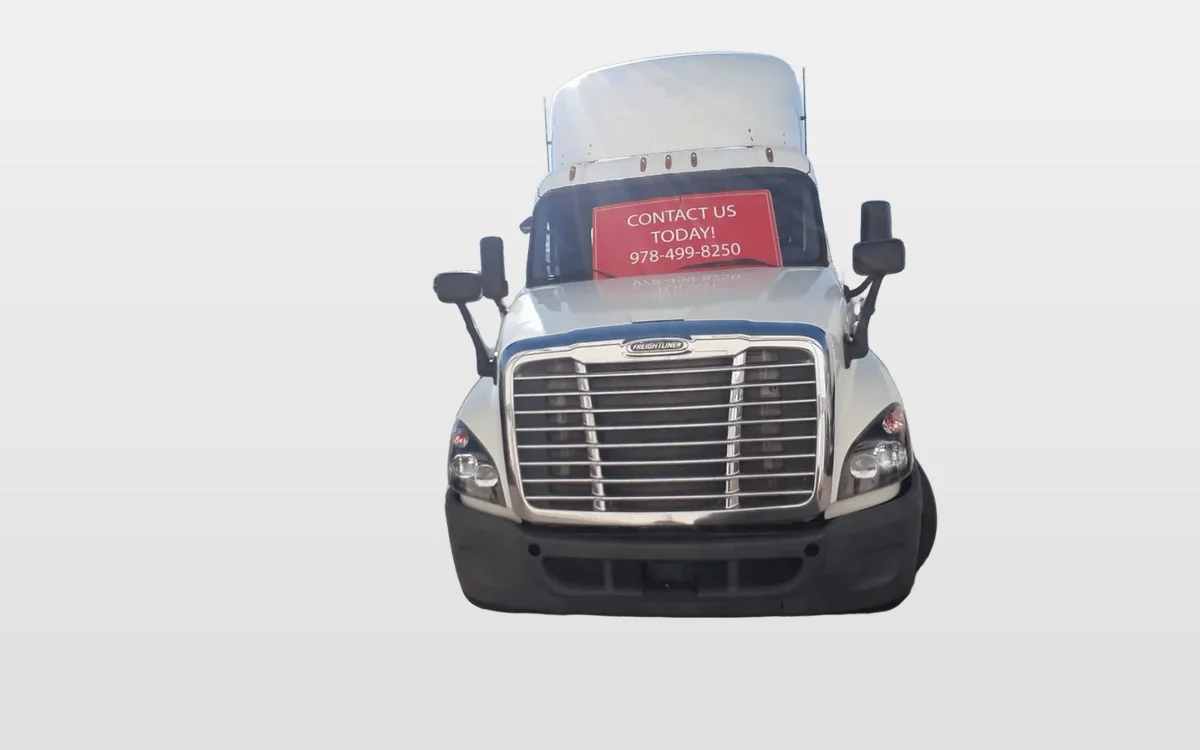 2018 Freightliner Cascadia - image 1