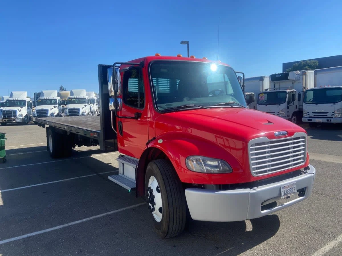 2018 Freightliner M2 106 in West Sacramento, CA — photo 3