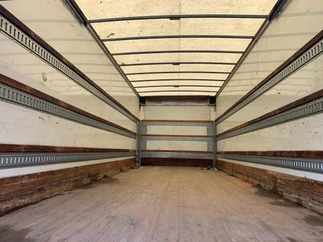 2020 International MV - image 7