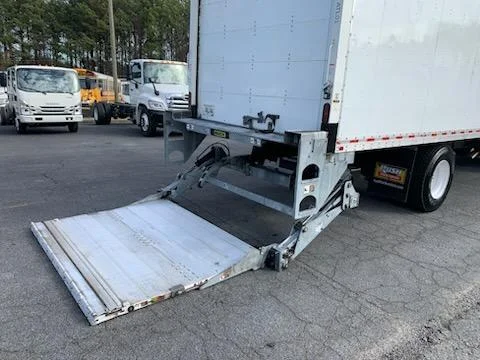 2020 International MV - image 6