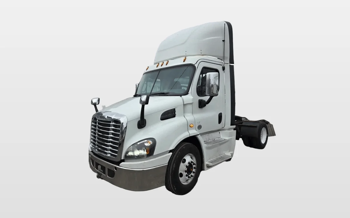 2019 Freightliner - image 1