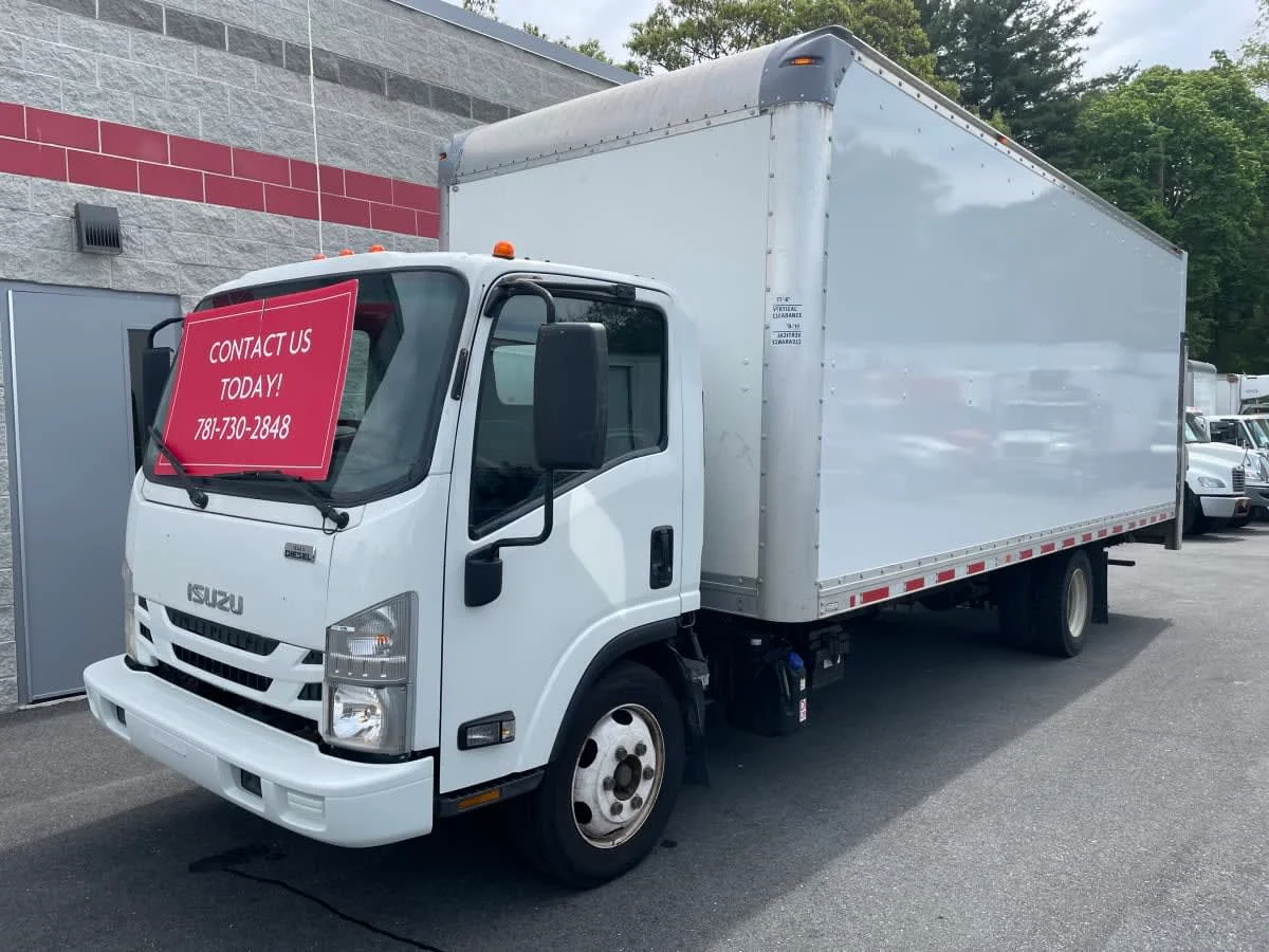 2020 Isuzu NRR - image 3