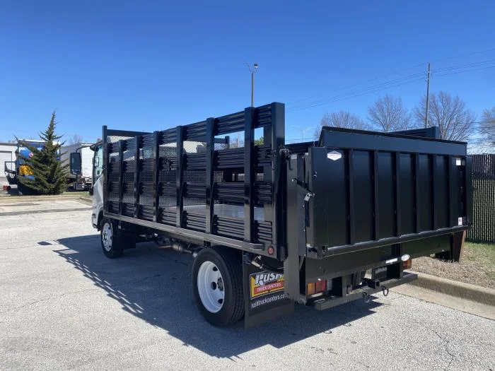 2025 Isuzu NRR - image 4