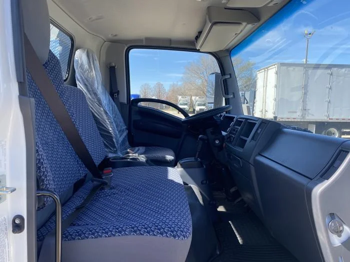 2025 Isuzu NRR - image 15