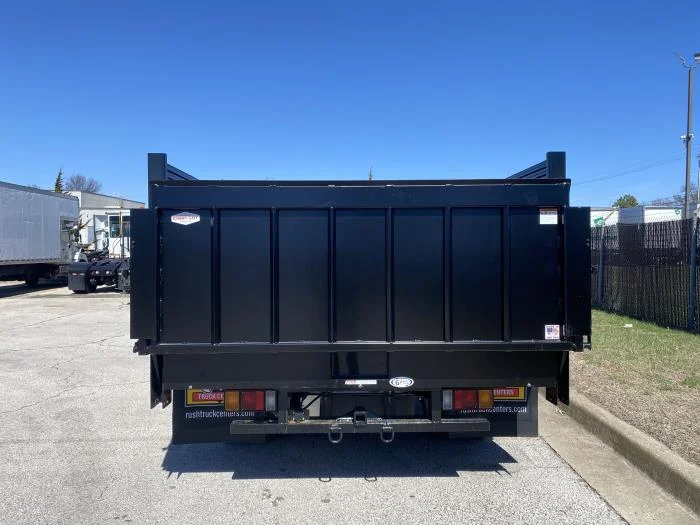 2025 Isuzu NRR - image 7